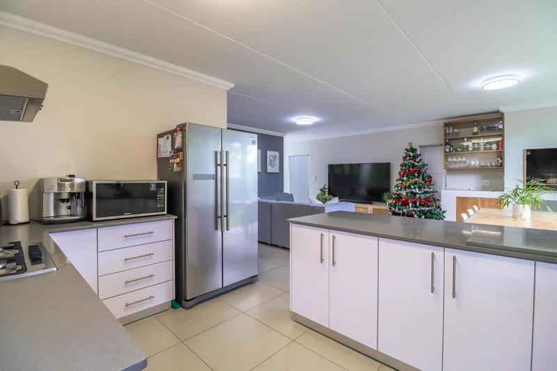 3 Bedroom Property for Sale in Protea Heights Western Cape